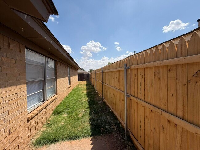 Building Photo - 7501 Avenue W