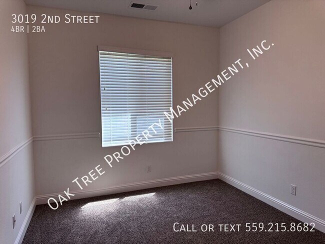 Building Photo - 3019 2nd St