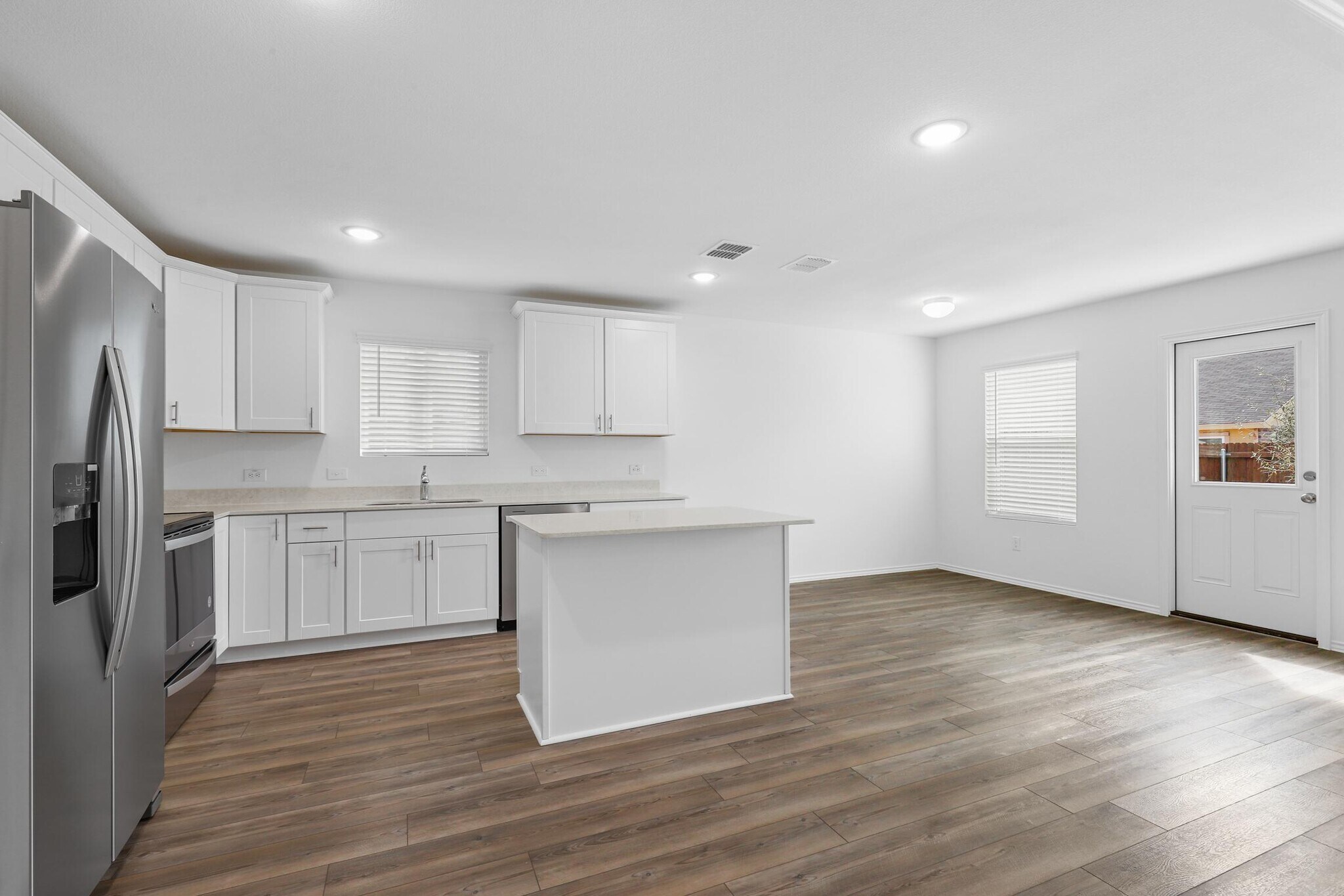Building Photo - 4433 Benham Dr
