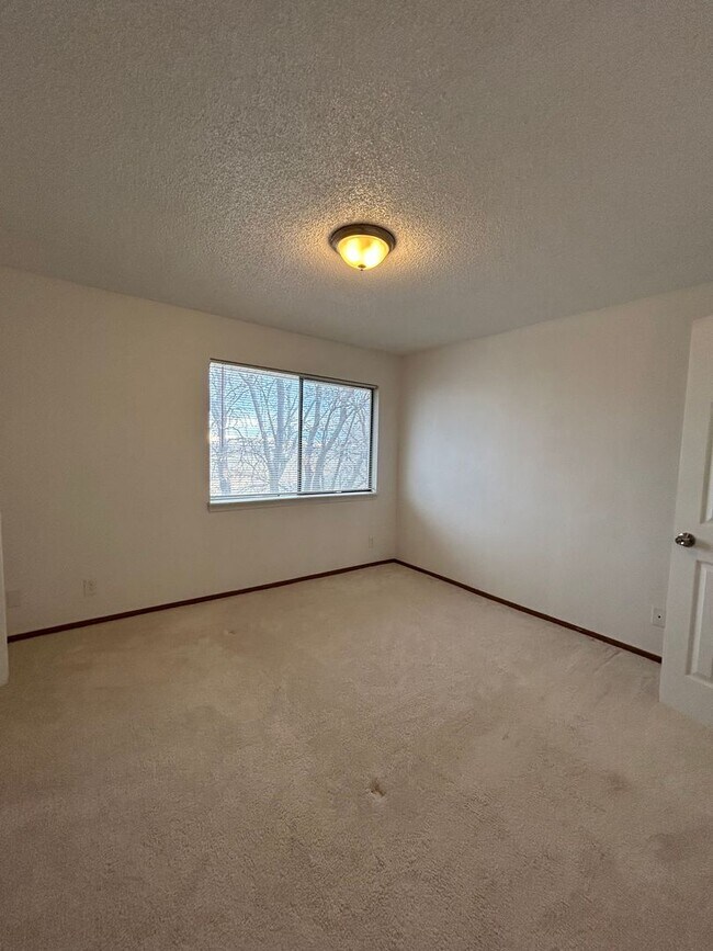 Building Photo - 2 BR/1 BA Condo in Desirable Area of Wesminster, CO