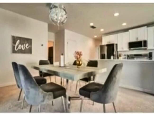 Building Photo - 6952 Church Lk St