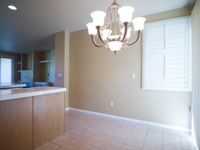 Building Photo - 42222 Revere St