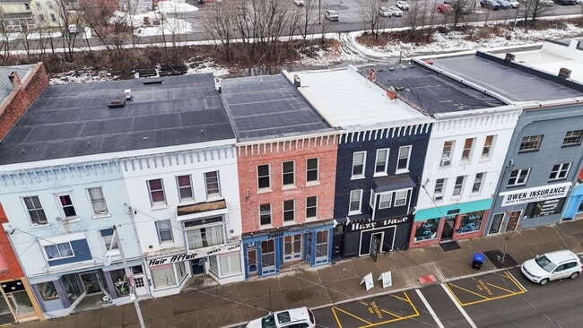 Building Photo - 334 Broad St