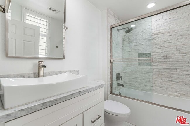 Building Photo - 5734 S Celedon Creek