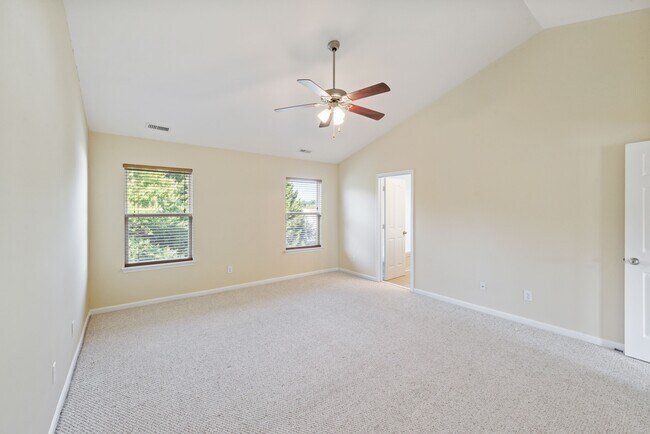 Building Photo - 9520 Mintworth Ave