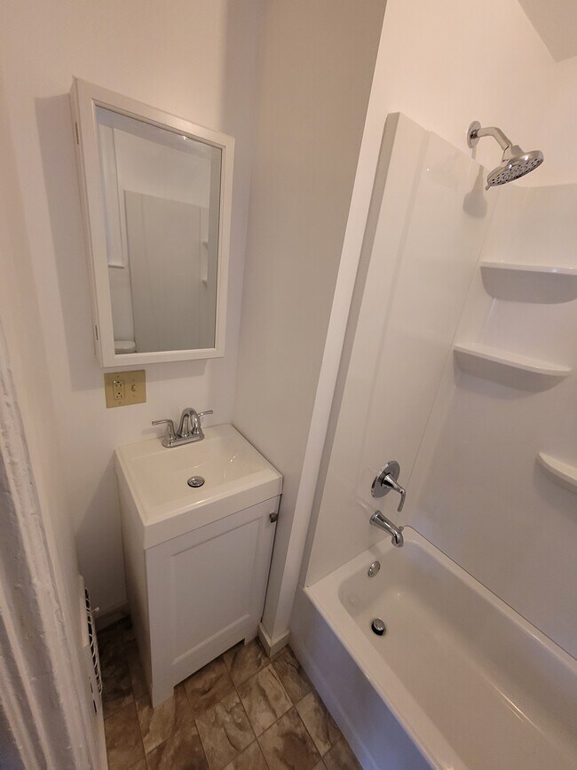 Building Photo - 282 10th St