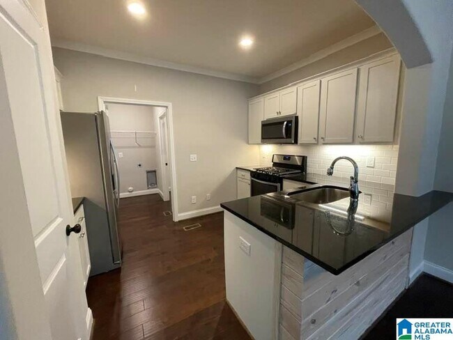 Building Photo - 4234 Lennox Dr