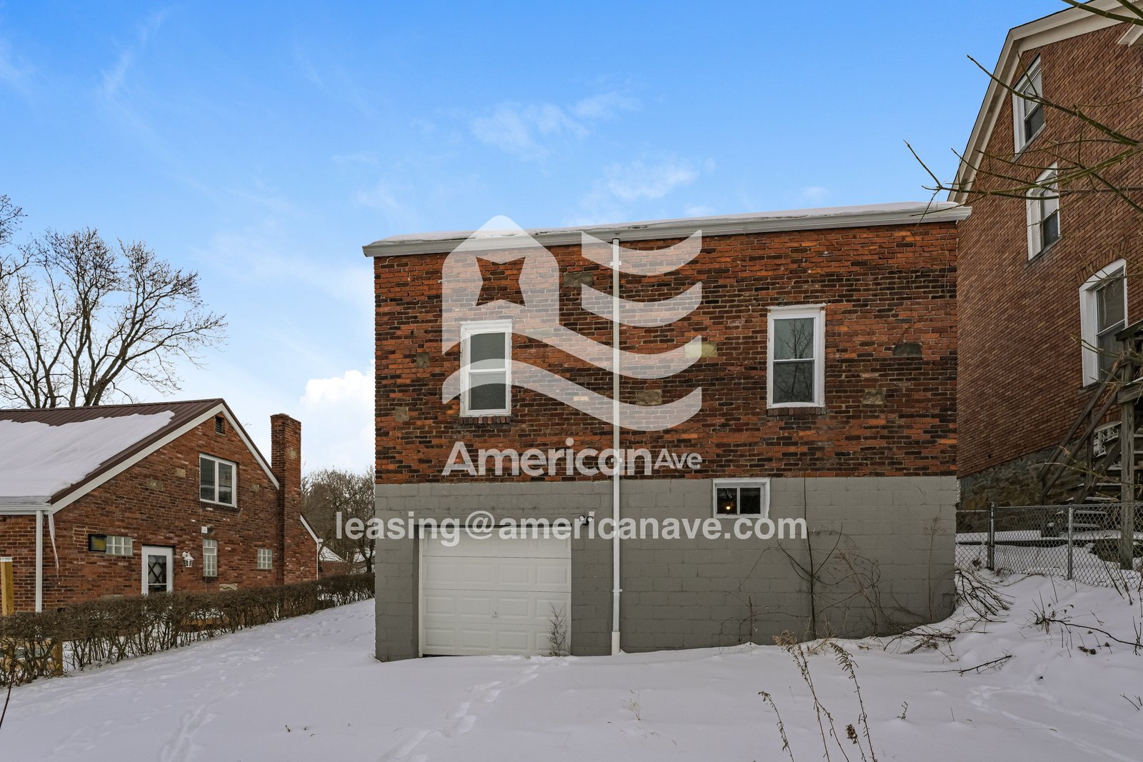 Building Photo - 1818 Plainview Ave