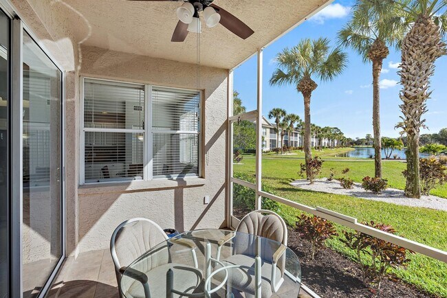 Building Photo - 2BR/2BA Lake View Condo in Heritage Oaks Golf & Country Club