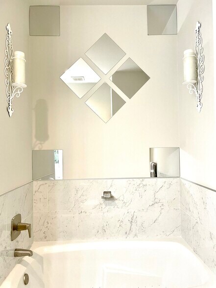 Master Bathroom - 2000 Clarendon Blvd