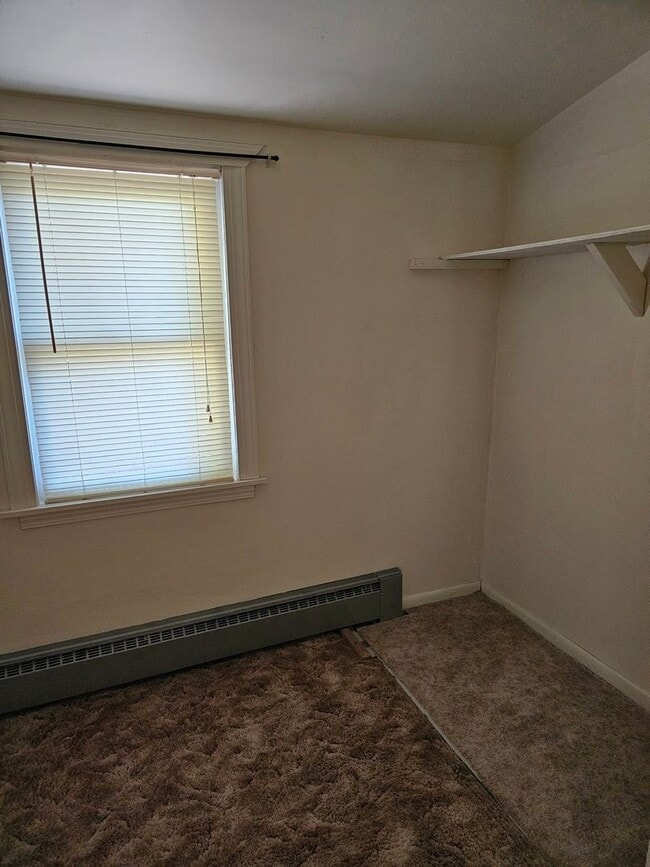 Building Photo - One Bed One Bath House