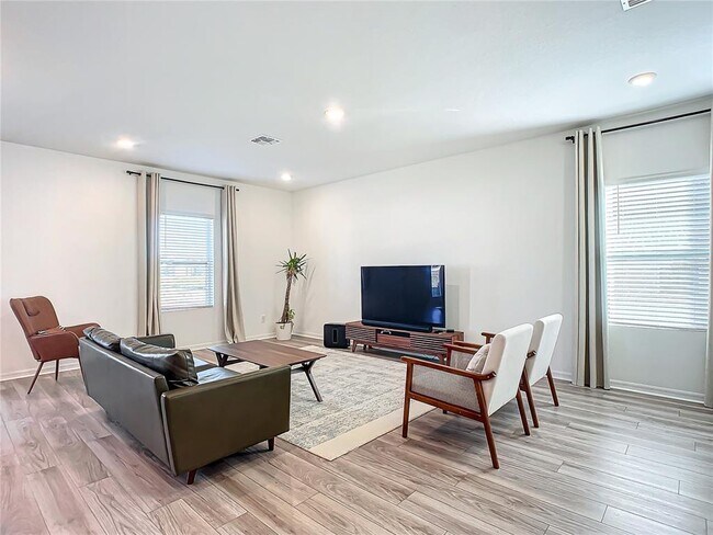 Building Photo - 1317 Sterling Pointe Dr