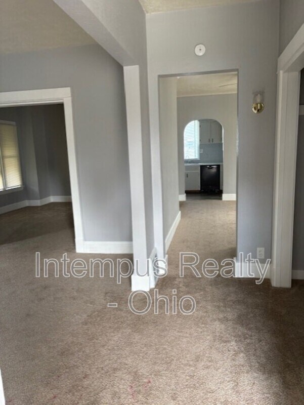 Building Photo - 112 E. Second Street - Down