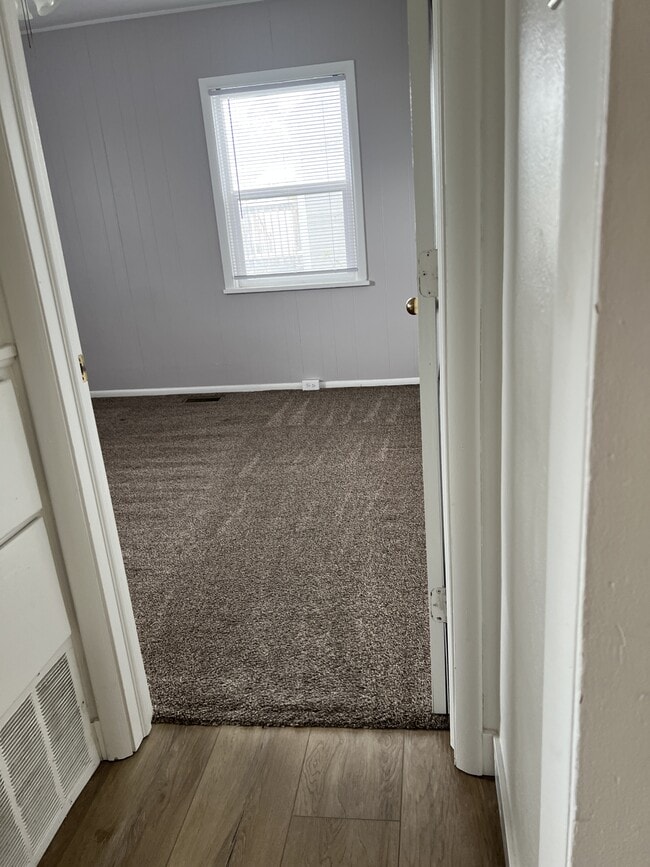 Building Photo - 83 E Pinehurst St
