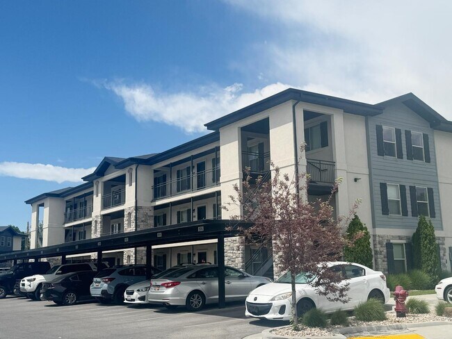 Building Photo - 1700 Sandhill Rd