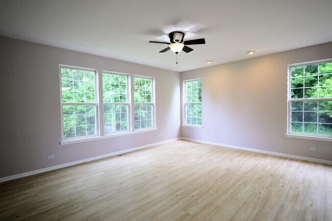 Building Photo - 771 S Sienna Dr
