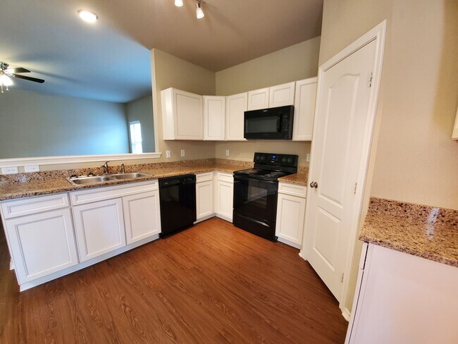 Building Photo - 457 Ambrose Avenue