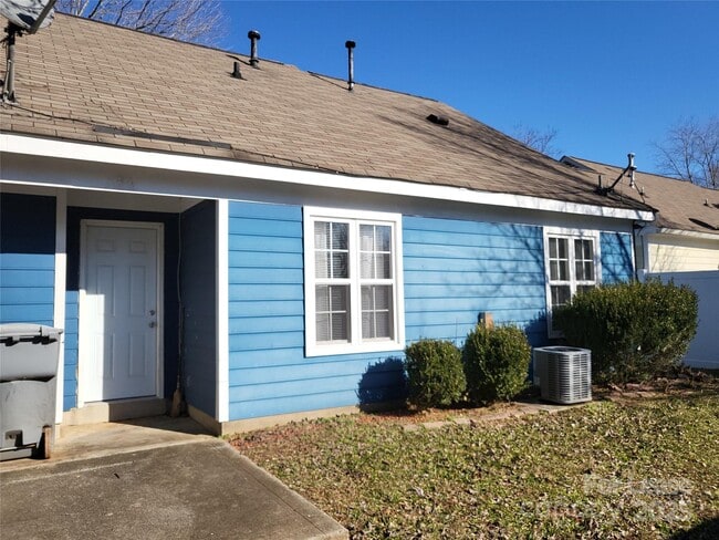 Building Photo - 5720 Ebley Ln