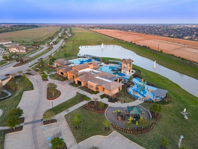 Building Photo - 29418 Emilys Rock Ln