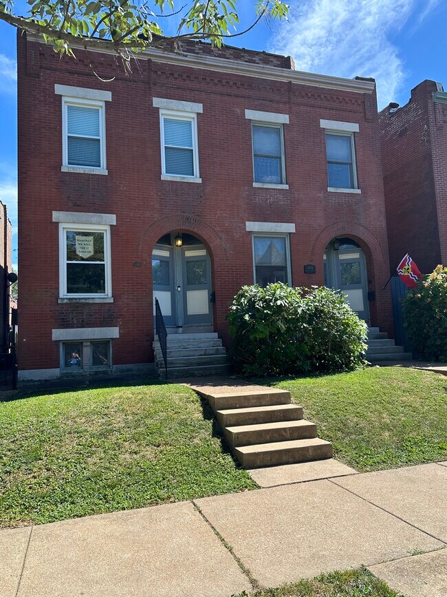 Building Photo - 4042 Shenandoah Ave