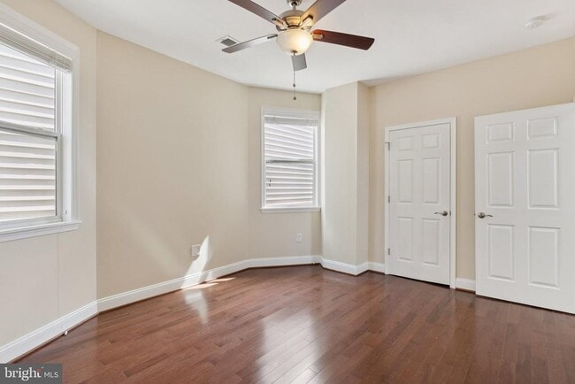 Building Photo - 908 Longfellow St NW