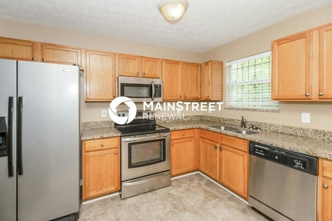 Building Photo - 3 Bedroom Pet-Friendly Home in Decatur, GA with Main Street Renewal