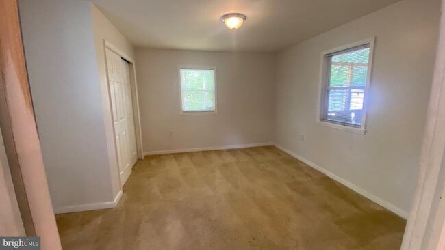Building Photo - 6006 Windham Rd