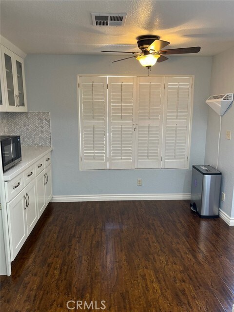Building Photo - 29154 River Run Ln