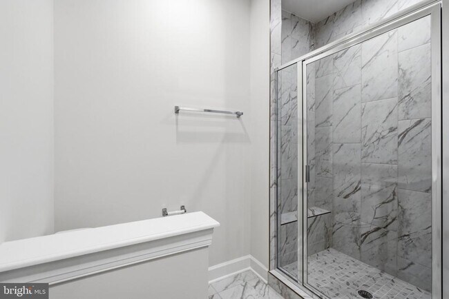 Building Photo - 602 Watermans Dr