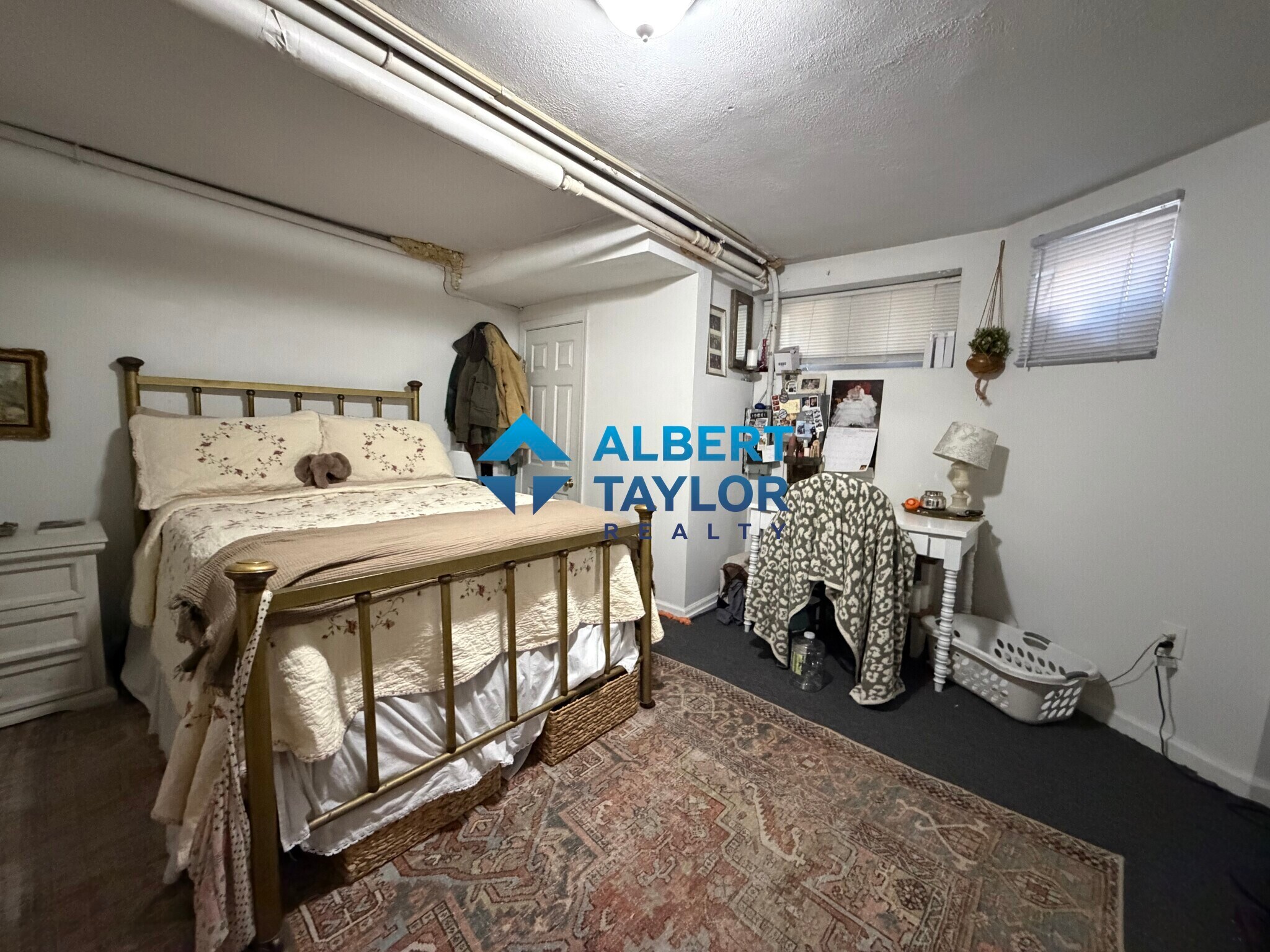 Building Photo - 210 Hemenway St