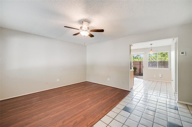 Building Photo - 5913 Little Creek Trail