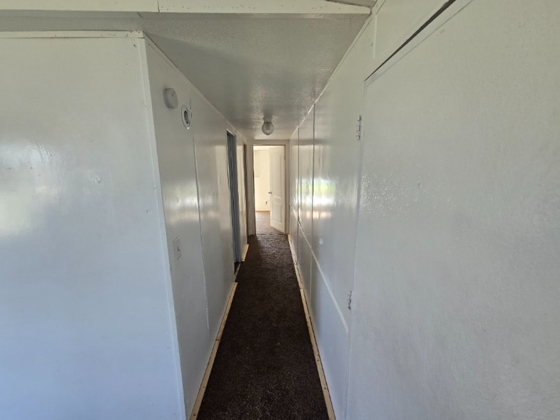 Building Photo - 1801 S Business 45