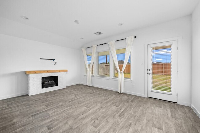 Building Photo - 3831 Beltingham Bend Wy