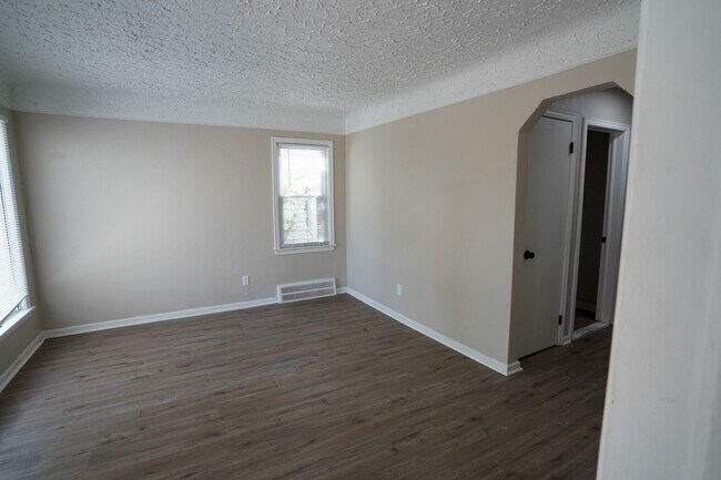 Building Photo - Freshly Renovated Single Family Home In De...