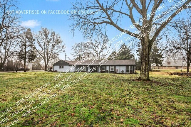 Building Photo - 2839 W Avon Rd