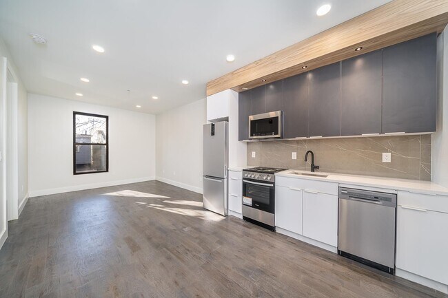 Building Photo - 63-65 Irving St