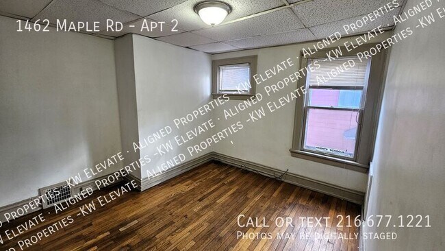 Building Photo - 1462 Maple Rd