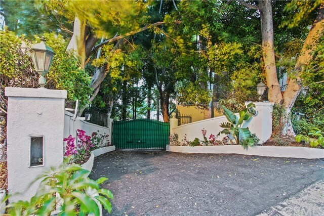 Primary Photo - 1440 Sunset Plaza Dr