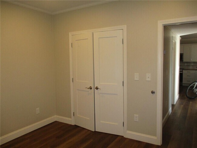 Building Photo - 609 Armistice Blvd