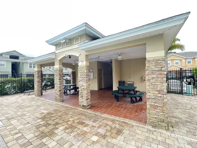 Building Photo - 4066 Meander Pl