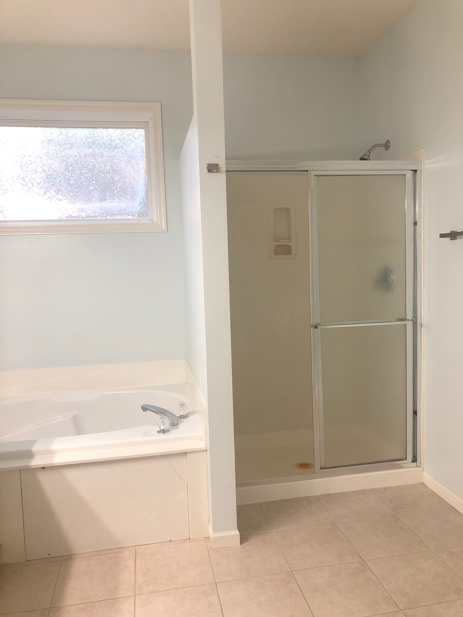 Building Photo - 1680 Oakbrooke Ct