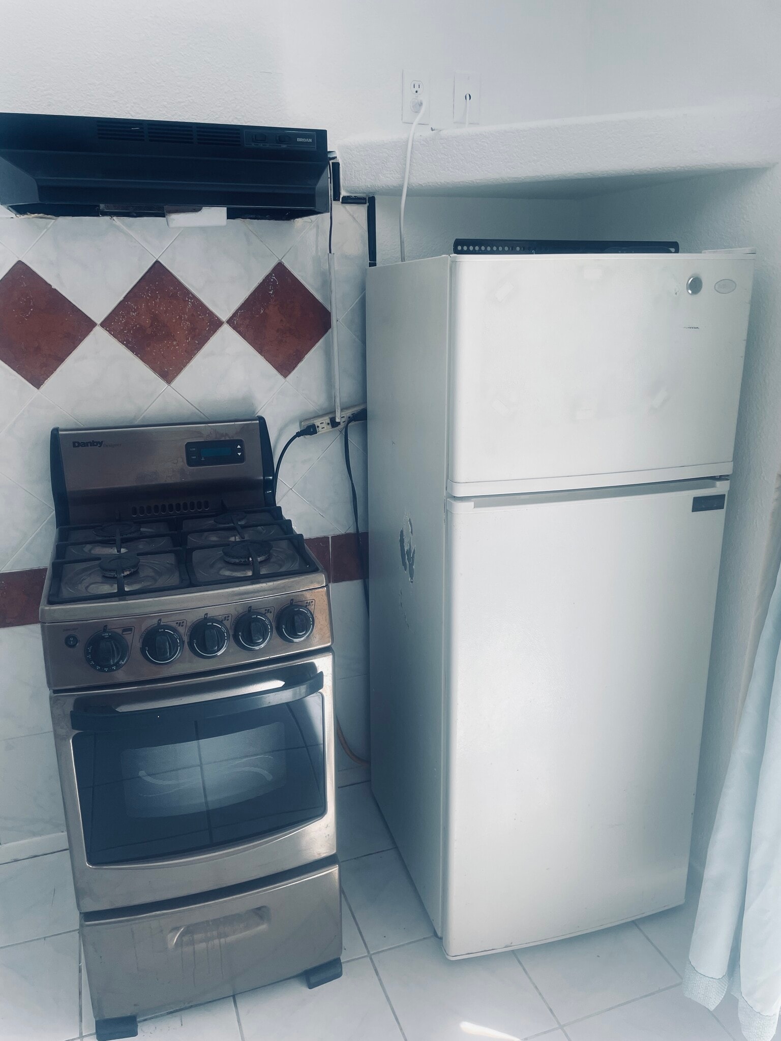 Building Photo - 321 Greenwood Pl