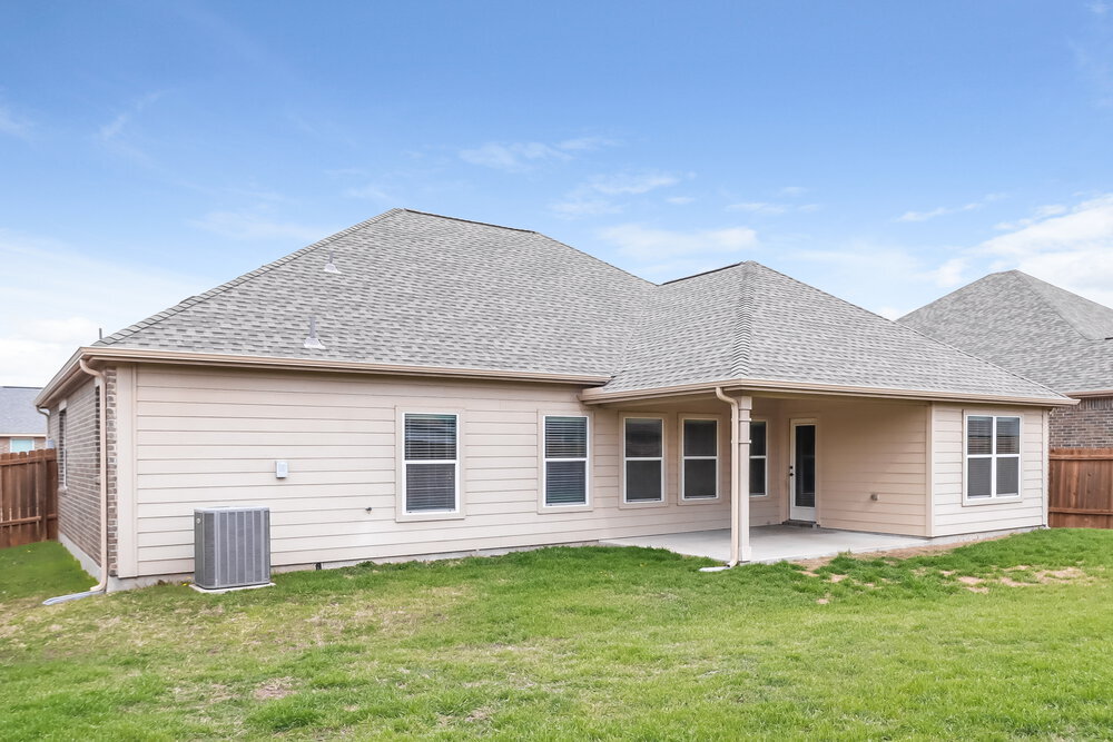Building Photo - 2720 Silver Sage Dr
