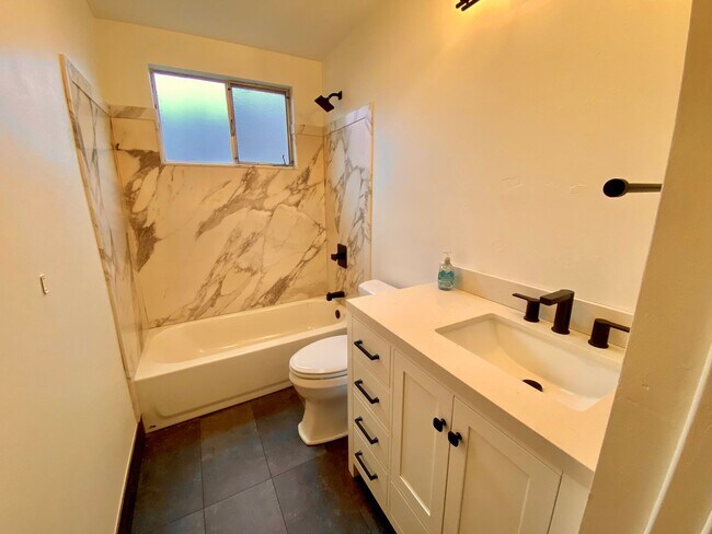 Building Photo - Recently Remodeled 3BD/2BA Southside Downtown Livermore Single-Family Home!