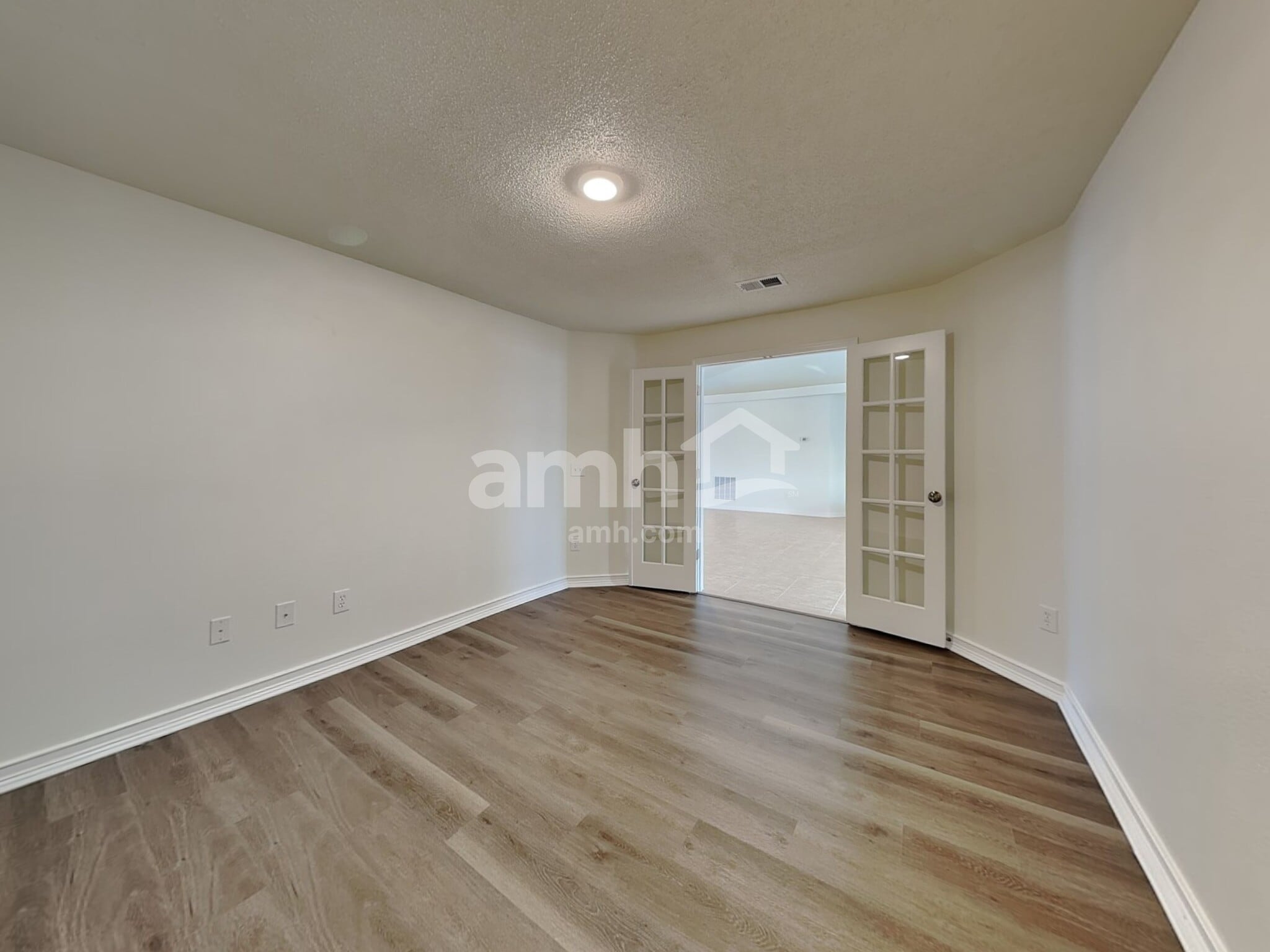 Building Photo - 4208 Settlers Ct