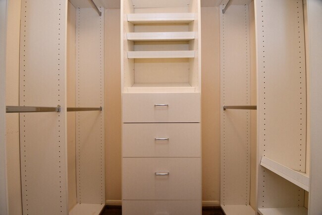 Building Photo - 1215 Wood Haven Ct