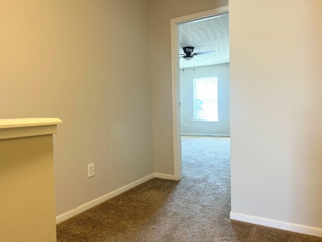 Building Photo - 6820 Axtel Dr