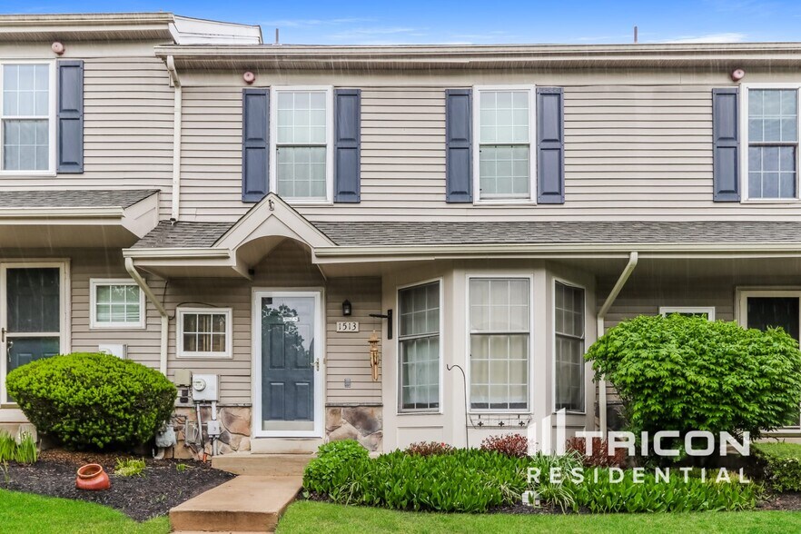 Primary Photo - 1513 Cumberland Ct
