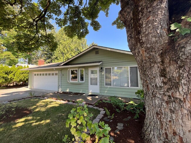 Building Photo - 3Bd/1Ba Home in Ardenwald-Johnson Creek Ne...