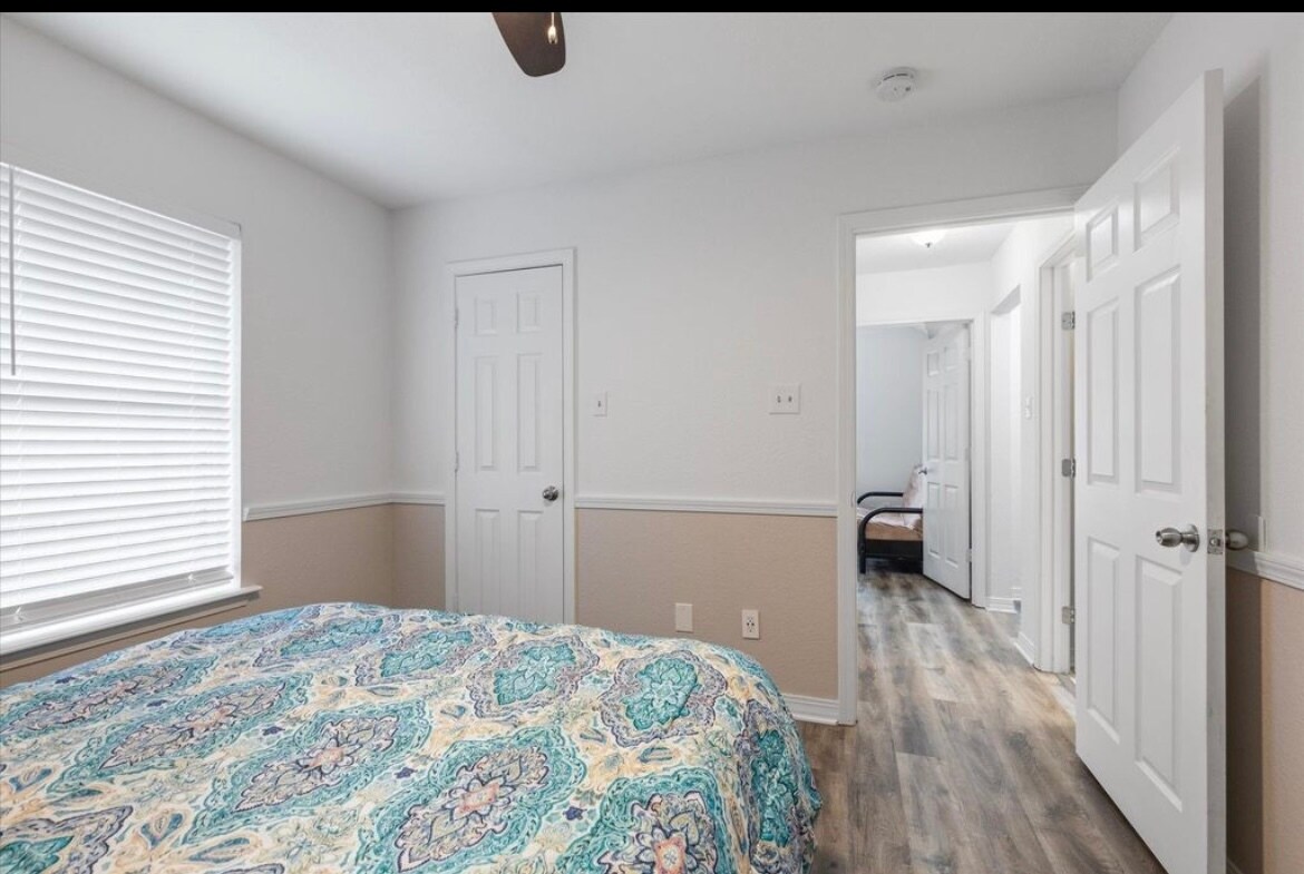 Building Photo - 1132 Kensington Ct